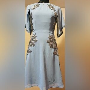 Beautiful and fitting dress.